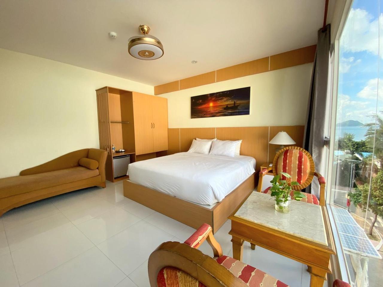 Conson Hotel Chi Khu Co Ong Exterior photo